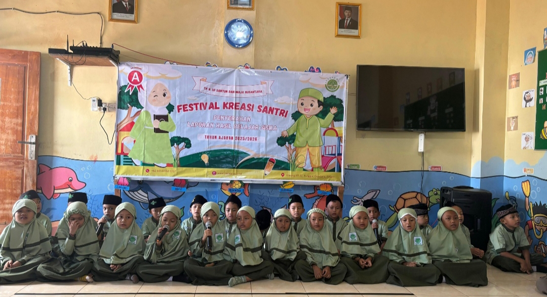 penampilan-inspiratif-santri-sd-di-festival-kreasi-santri
